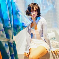 Penampilan baru Nana mengingatkan netizen dengan Hanni NewJeans, yang mempopulerkan potongan rambut bob setelah comeback dengan lagu How Sweet. Foto: Instagram