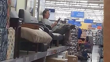 Chill aja dulu. Foto: via Bored Panda