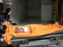 Pria Ditemukan Tewas Tanpa Busana-Bersimbah Darah di Kamar Mandi