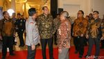 Foto: Malam Puncak Hoegeng Awards 2024, Chairul Tanjung Tampil Berbatik