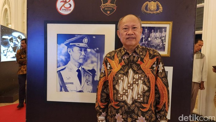 Rektor Uiversitas Negeri Jakarta (UNJ) Prof Komarudin