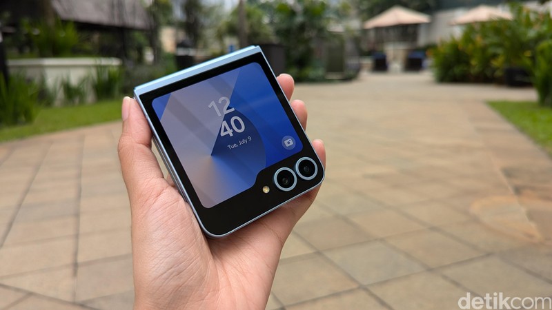 Samsung Galaxy Z Flip 6