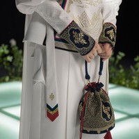 “Wah tampilannya unik dan cantik, siapa pun pasti tahu kalau ini tim Mongolia, keren,” puji salah satu netizen. Foto: Instagram/@michelamazonka