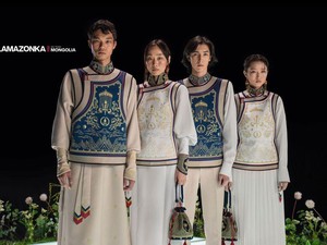 Seragam Olimpiade Atlet Mongolia Dibanjiri Pujian Netizen