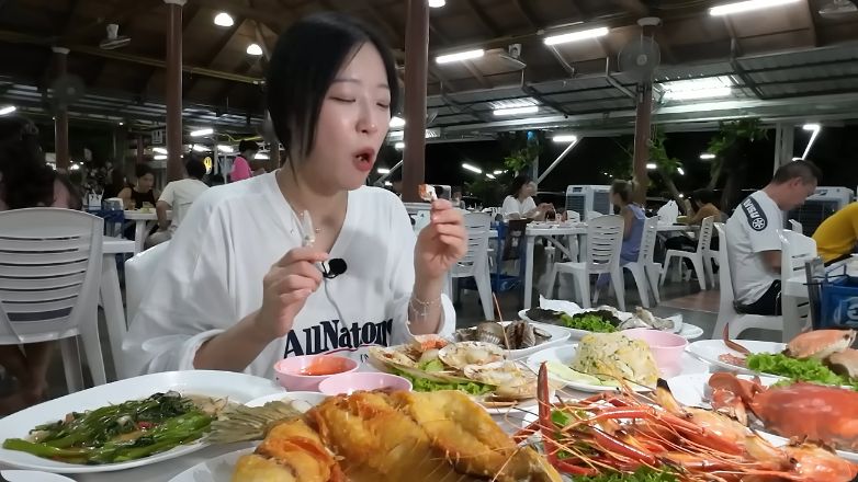 Tzuyang mukbang seafood