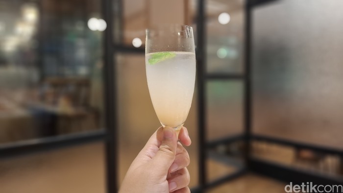 Di Restoran Ini Banh Mi Kagoshima dan Pho Topping Sumsum Autentik Vietnam