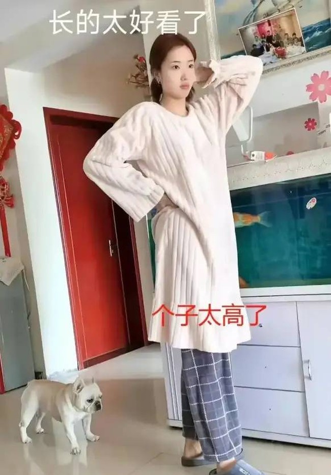 Awalnya aku bingung ketika orang-orang asing datang ke rumahku tapi akhirnya aku sadar mereka sangat antusias membantuku mencari pria yang baik dari manapun, katanya kepada Toutiao. Foto: TikTok/Internet