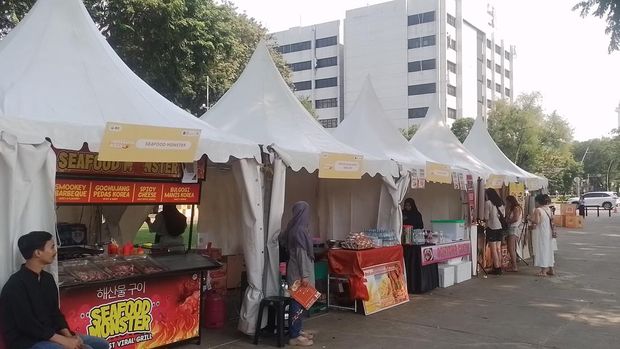 Menghabiskan akhir pekan di Lapangan Banteng, Jakarta Pusat