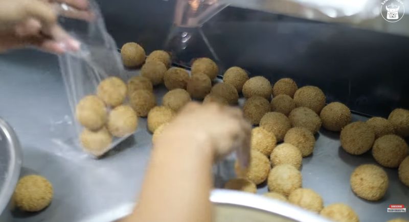 Hebat! Mantan Kontraktor Jualan Onde-onde Raup Rp 2 Juta Sehari