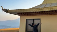 Beberapa waktu lalu sempat heboh, jika aktor laga ini dkabarkan meninggal dunia. Namun, Dalam laman Instagramnya, Jet Li membagikan beberapa momen saat berkunjung ke Bhutan bersama keluarga beberapa waktu lalu. 