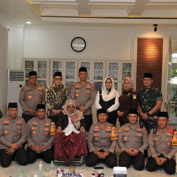 kapolda jatim Imam Sugianto di ploso kediri
