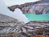 Status Gunung Ijen Naik Jadi Waspada, Ini Penyebabnya