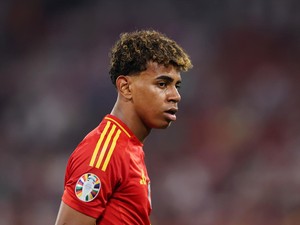 Lamine Yamal: Membandingkan Saya dengan Messi Tak Ada Gunanya