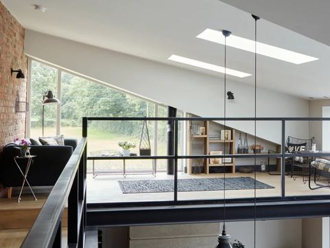 Lantai Mezzanine