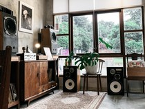 Keren! 5 Kafe Listening Bar yang Nyaman dan Populer di Jakarta