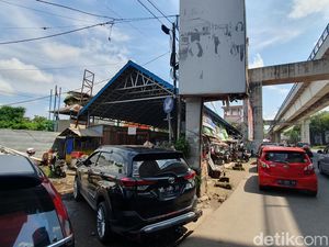 Senja Kala Pasar Cinde: Pernah Jadi Cagar Budaya, Kini Tersisa Rangka Baja