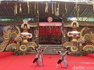 PKB 2024 Tampilkan Tari Topeng Khas Cirebon, Edukasi Budaya ke Warga Bali