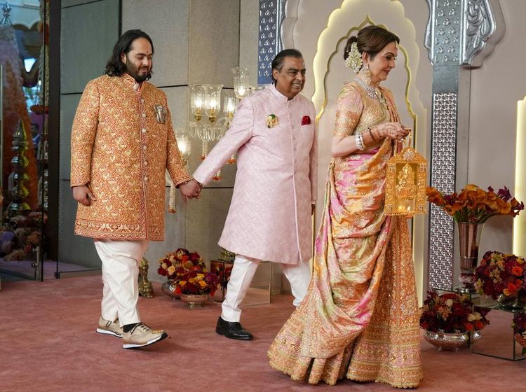 5 Gaya Anant Ambani Pakai Sneakers Rp 40 Jutaan di Pernikahan Rp 9,7 Triliun