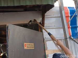 Bedeng Ber-AC Dilengkapi CCTV Ternyata Apotek Narkoba Kampung Bahari