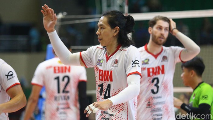Skuad Jakarta BIN dalam laga final four PLN Mobile Proliga 2024.