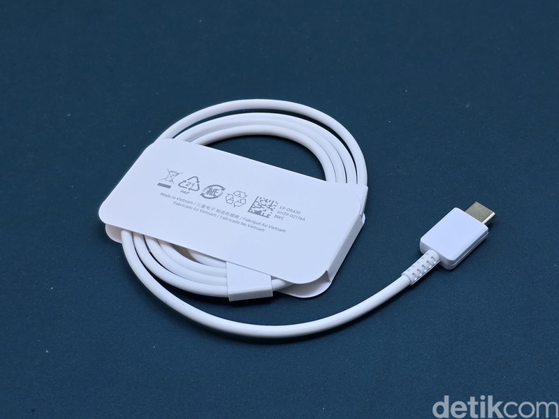 Ginting & 17.000 Atlet Bakal Dapat Galaxy Z Flip 6 Edisi Olimpiade Paris