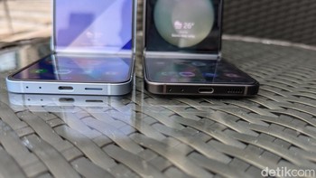 Galaxy Z Flip 6 memiliki ketebalan 14,9 mm dalam keadaan ditutup dan 6,9 mm dalam keadaan dibuka, sedangkan Galaxy Z Flip 5 memiliki ketebalan 15,1 mm dalam keadaan ditutup dan 6,9 mm dalam keadaan dibuka. Foto: Virgina Maulita Putri/detikINET