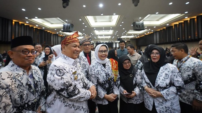 SF Hariyanto saat menghadiri Kongres PGRI di Riau (Foto: Dok Diskominfotik Riau)