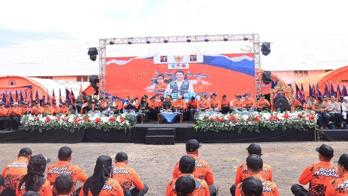 Apel Mitigasi dan Tanggap Bencana BNPB libatkan Forkopimda Banyuwangi di Pantai Boom Marina.
