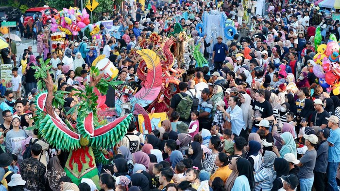 Banyuwangi Ethno Carnival Pukau Masyarakat