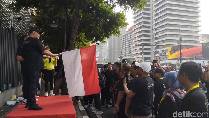 Bawaslu gelar jalan sehat. (Maulana/detikcom)