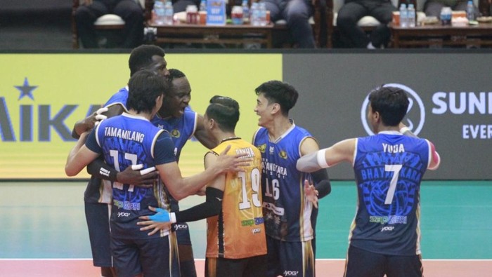 Bhayangkara Presisi pastikan ke final Proliga 2024 usai kalahkan STIN BIN di laga terakhir final four di Semarang, Minggu (14/7/2024).