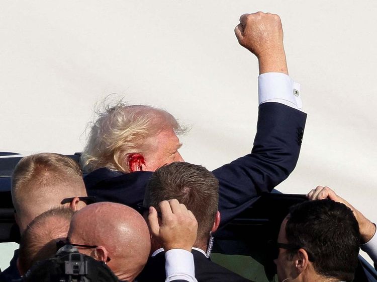 Detik-detik Donald Trump Ditembak hingga Dievakuasi