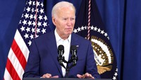 Presiden AS Joe Biden juga mengaku bersykur Trump selamat dari penembakan. REUTERS/Tom Brenner.