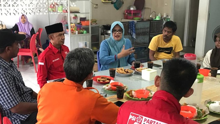 Dukungan 7 Parpol non Parlemen saat pertemuan khusus dengan Dilla Hikmah Sari