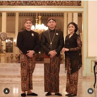  Cakep amat sih bumil ini, sehat-sehat nggih mbak Erina dan debay, komentar netizen. MasyaAllah cantik betul, puji netizen lainnya Foto: Dok. Instagram Erina Gudono