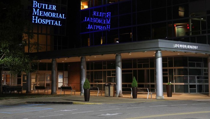 After gunfire rang out during a campaign rally by Republican presidential candidate and former U.S. President Donald Trump, Trump was taken to Butler Memorial Hospital in Butler, Pennsylvania, U.S. July 13, 2024. REUTERS/Aaron Josefczyk