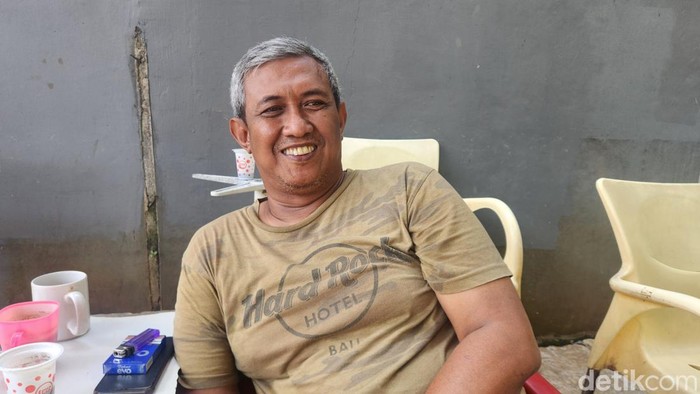 Ketua RW 22 di Puri Bintaro, Tangerang Selatan (Tangsel), Aryo. (Adrial/detikcom)