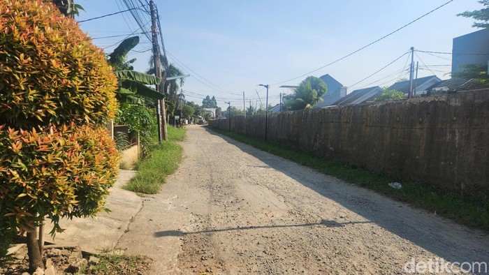 Banjir Masih Melanda Puri Bintaro Meski Upaya Pemasangan Turap Belum Efektif