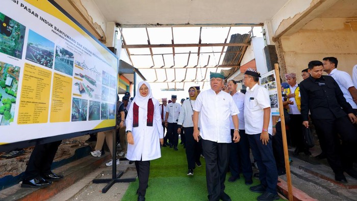 Menteri PUPR Basuki Hadimuljono dan Bupati Banyuwangi Ipuk Fiestiandani.