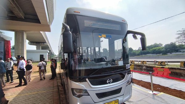 AQShda mashhur porno Katta olchamdagi ayollar bilan jinsiy porno