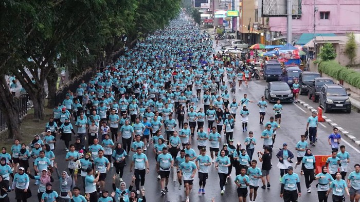 10 Ribu Pelari Ramaikan Riau Bhayangkara Run