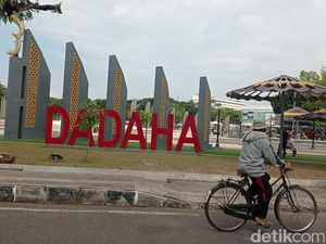 Asrinya Alun-alun Dadaha Tasikmalaya Tanpa PKL