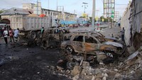 Militan Al Shabaab mengaku bertanggung jawab atas serangan terhadap stasiun radio afiliasinya, dan mengatakan bahwa pemboman tersebut menargetkan tempat di mana petugas keamanan dan pegawai pemerintah bertemu pada malam hari. 