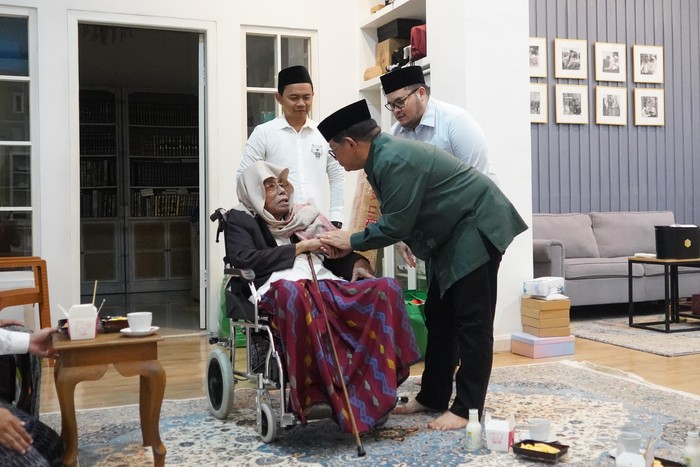 Bupati Kediri Silaturahmi ke Ponpes Al Falah, Gus Kautsar Beri Pujian