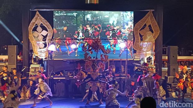 Festival Ronthek Pacitan (FRP). Festival Ronthek Pacitan (FRP).