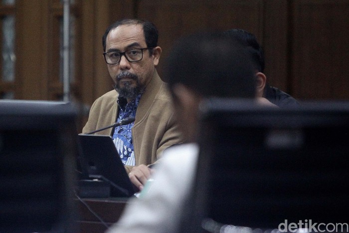 Gazalba Saleh kembali disidang terkait penanganan perkara di MA. Sidang kali ini mendengarkan keterangan saksi.