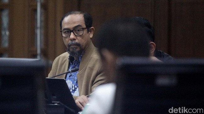 Potongan Vonis Hakim Agung Gazalba oleh MA Menuai Kritikan
