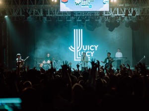 Tur Juicy Luicy dan Adrian Khalif di Yogyakarta Banjir Penonton