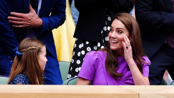 LONDON, ENGLAND - JULY 14: Princess Charlotte of Wales and Catherine, Princess of Wales court-side of Centre Court during the mens final on day fourteen of the Wimbledon Tennis Championships at the All England Lawn Tennis and Croquet Club on July 14, 2024 in London, England. (Photo by Karwai Tang/WireImage)
