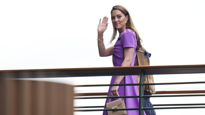 Kate Middleton di Pertandingan Wimbledon Kate Middleton di Pertandingan Wimbledon.